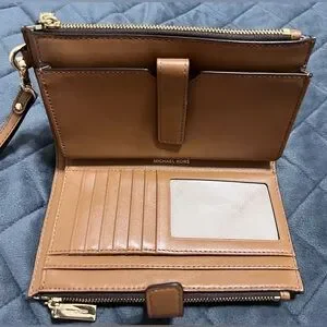 MICHAEL KORS - SALE!!! Michael Kors☆IPhone 7plus leathe Bags | Michael Kors Signature Adele Double Zip Iphone 7 Plus